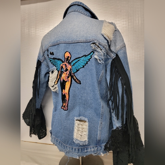 Jean Jacket with Fringe & Lace Sleeves, Winged Goddess, Lone Wolf Upcycled - Picture 4 of 10